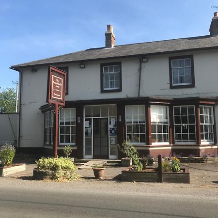 The Penruddocke Arms Dinton (Wiltshire) Exterior foto
