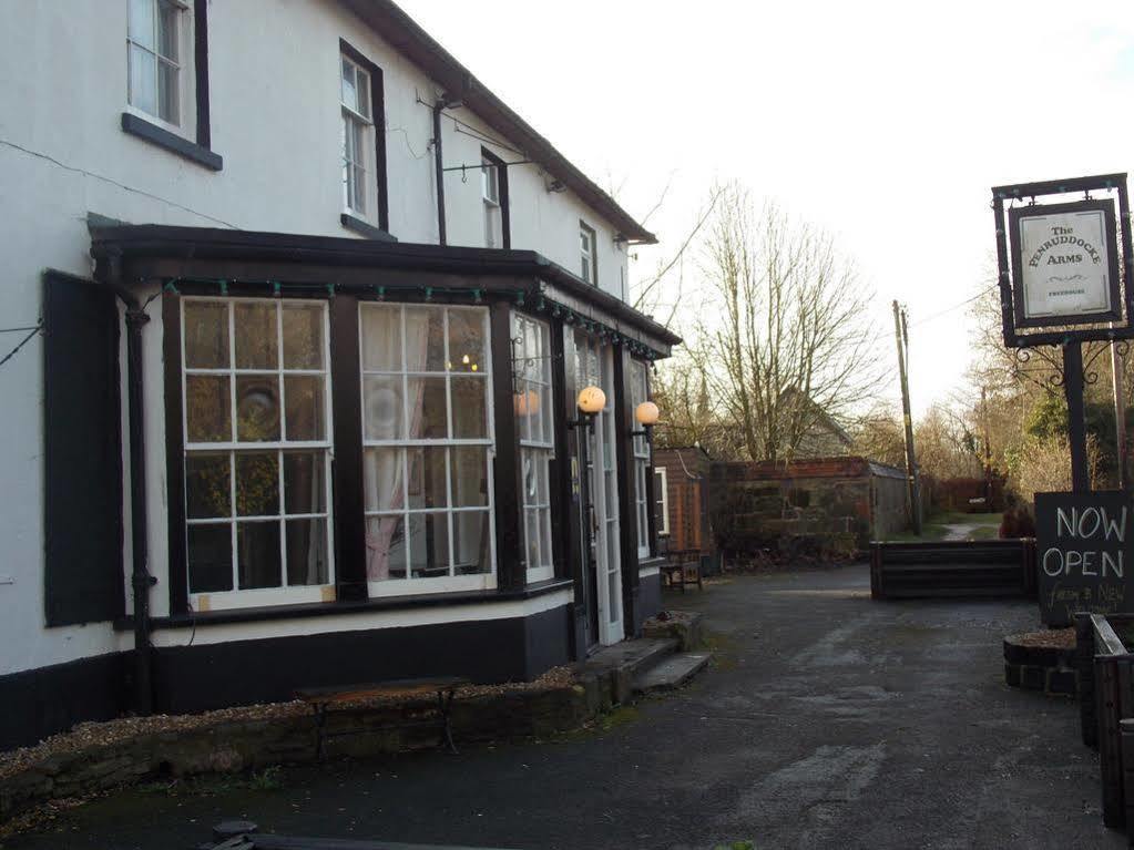 The Penruddocke Arms Dinton (Wiltshire) Exterior foto